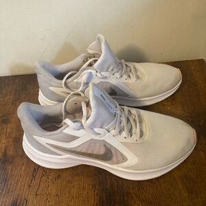 Nike Women's  Downshifter size 9.5. White and Gray Athletic Shoes